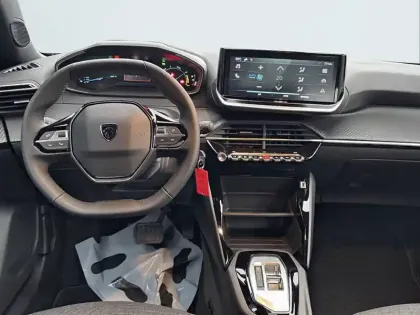 Photo 7 Peugeot 2008  Hybrid 145 e-DCS6