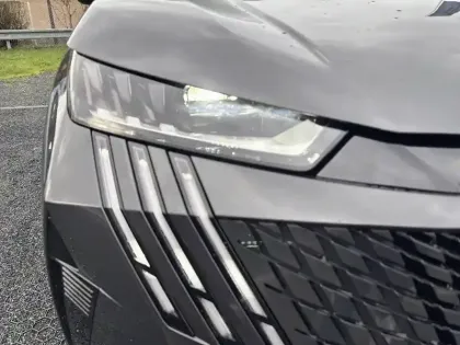 Photo 15 Peugeot 3008  Hybrid 145 e-DCS6