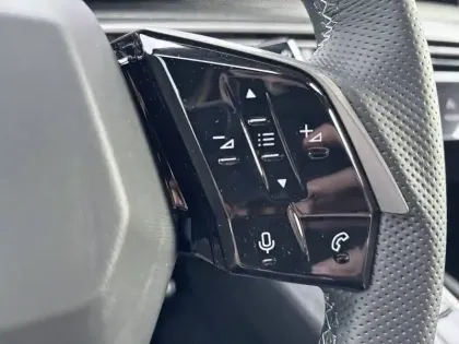 Photo 17 Peugeot 3008  Hybrid 145 e-DCS6