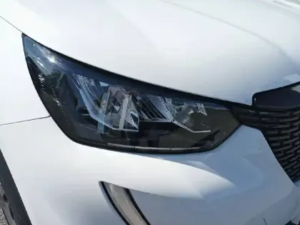 Photo 15 Peugeot 2008  PureTech 130 S&S EAT8