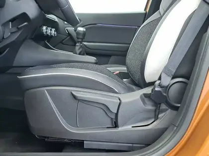 Photo 28 Renault Captur  TCe 100 GPL - 21