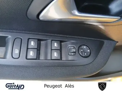 Photo 11 Peugeot 208  Electrique 50 kWh 136ch