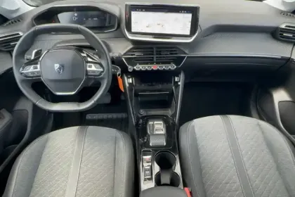 Photo 11 Peugeot 208  Hybrid 100 e-DCS6