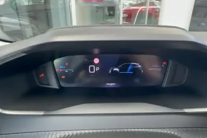 Photo 14 Peugeot 208  Hybrid 100 e-DCS6