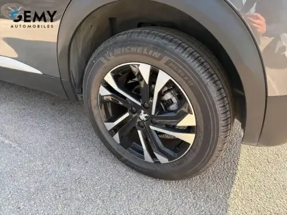 Photo 10 Peugeot 2008  PureTech 130 S&S EAT8