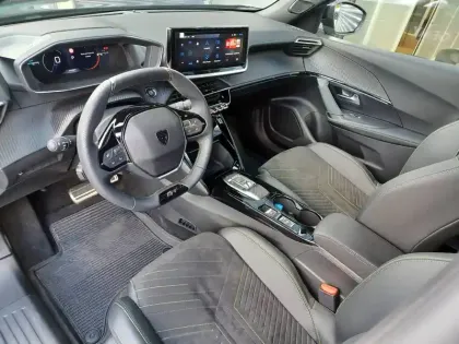 Photo 6 Peugeot 2008  Hybrid 145 e-DCS6