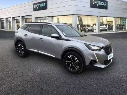 Photo 12 Peugeot 2008  PureTech 130 S&S BVM6