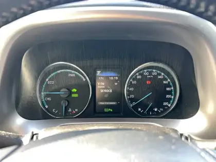Photo 21 Toyota Rav4  Hybride 197ch 2WD