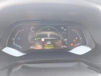 Photo 11 Renault Captur  E-Tech full hybrid 145