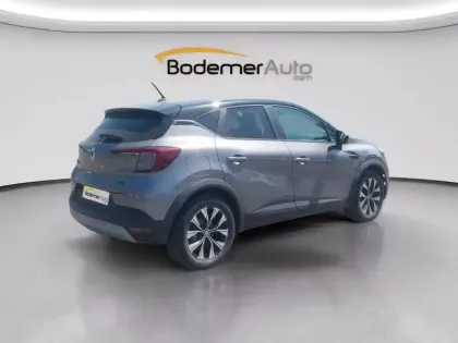 Photo 19 Renault Captur  E-Tech full hybrid 145