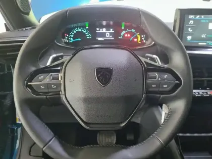 Photo 8 Peugeot 2008  Hybrid 145 e-DCS6