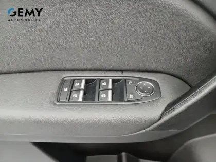 Photo 31 Renault Captur  TCe 90