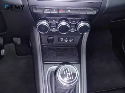 Photo 28 Renault Captur  TCe 90