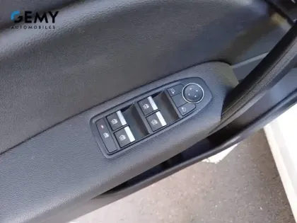 Photo 13 Renault Captur  TCe 90