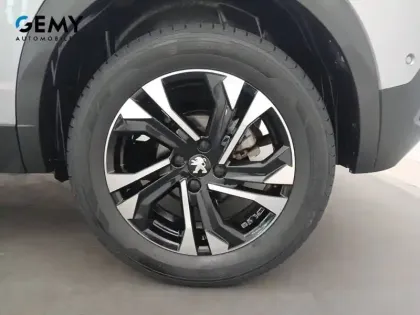 Photo 10 Peugeot 2008  PureTech 130 S&S BVM6