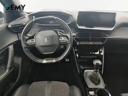 Photo 7 Peugeot 2008  PureTech 130 S&S BVM6