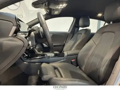 Photo 6 Mercedes Classe A  180 d 8G-DCT