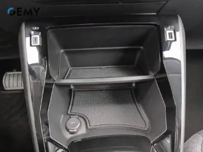 Photo 43 Peugeot 208  Electrique 50 kWh 136ch