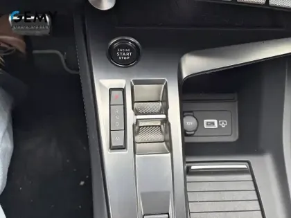 Photo 18 Peugeot 308  PureTech 130ch S&S EAT8