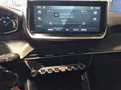 Photo 14 Peugeot 208  Hybrid 110 e-DCS6
