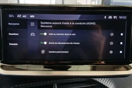 Photo 26 Peugeot 208  Hybrid 110 e-DCS6