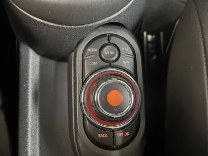 Photo 26 Mini Mini Hatch 5 Portes Cooper 136 ch BVA7