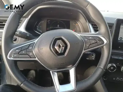 Photo 12 Renault Captur  E-Tech full hybrid 145