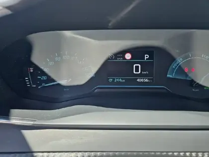 Photo 12 Peugeot 208  Electrique 50 kWh 136ch