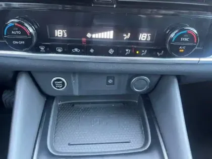 Photo 10 Nissan Qashqai  Mild Hybrid 158 ch Xtronic