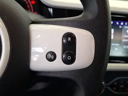 Photo 29 Renault Twingo  III SCe 65