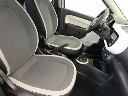 Photo 8 Renault Twingo  III SCe 65