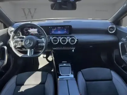 Photo 9 Mercedes Classe A 250 e Hybrid EQ AMG Line