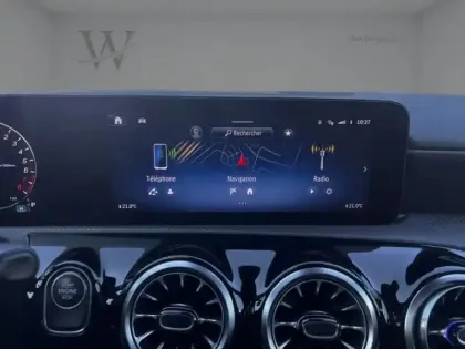 Photo 15 Mercedes Classe A 250 e Hybrid EQ AMG Line