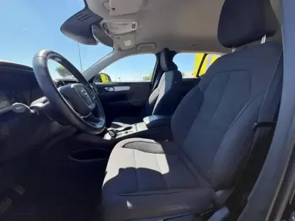 Photo 12 Volvo XC40 2.0 197 Momentum AWD BVA8