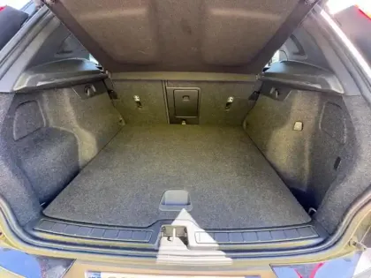Photo 9 Volvo XC40 2.0 197 Momentum AWD BVA8