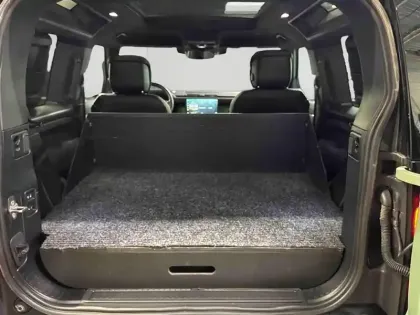 Photo 5 Land rover Defender  90 3.0 D300 X-Dynamic 75th Limited Edition