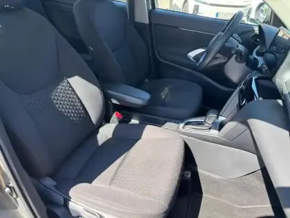 Photo 12 Toyota Yaris  Cross 116h Dynamic MC24