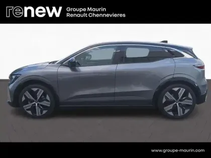 Photo 7 Renault Megane  E-Tech Electric EV60 220ch Iconic super charge -B