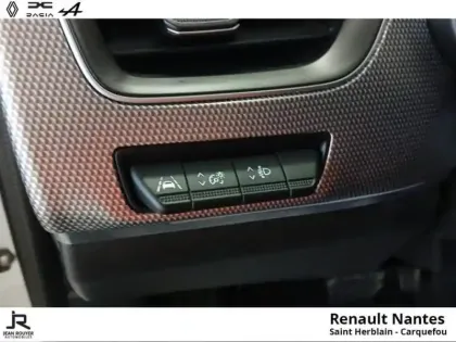 Photo 12 Renault Arkana  1.6 E-Tech 145ch Intens