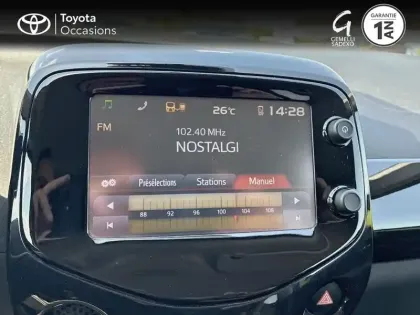 Photo 14 Toyota Aygo  1.0 VVT-i 69ch x-cite 3 Jaune Fizz 5p