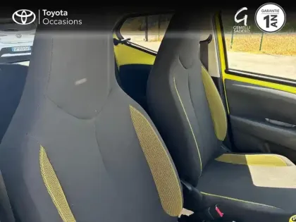 Photo 5 Toyota Aygo  1.0 VVT-i 69ch x-cite 3 Jaune Fizz 5p