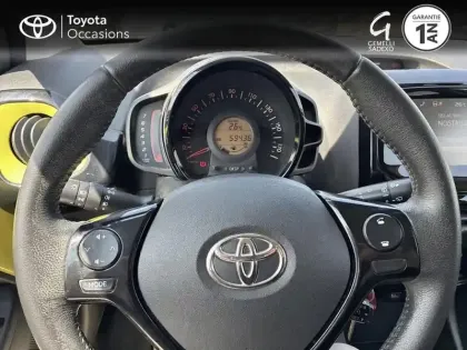 Photo 12 Toyota Aygo  1.0 VVT-i 69ch x-cite 3 Jaune Fizz 5p