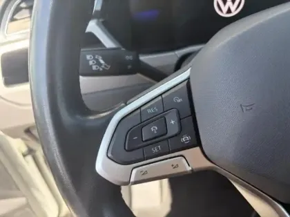 Photo 12 Volkswagen Touran  2.0 TDI 150ch Life Plus DSG7 7 places