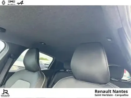 Photo 12 Renault Clio  1.6 E-Tech 145ch full hybrid Techno - 24