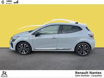 Photo 14 Renault Clio  1.6 E-Tech 145ch full hybrid Techno - 24