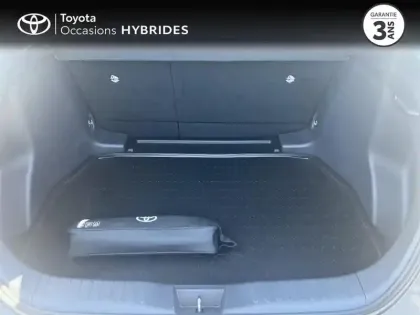 Photo 24 Toyota C-HR  1.8 Hybride 140ch Design MY25