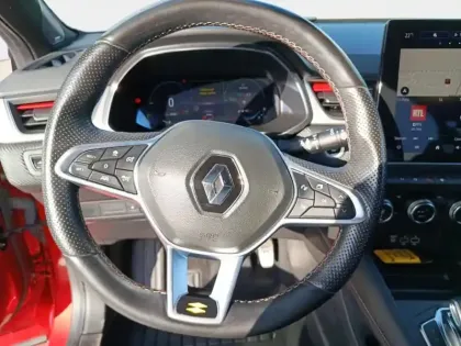 Photo 17 Renault Captur  1.6 E-Tech hybride rechargeable 160ch RS Line -21B