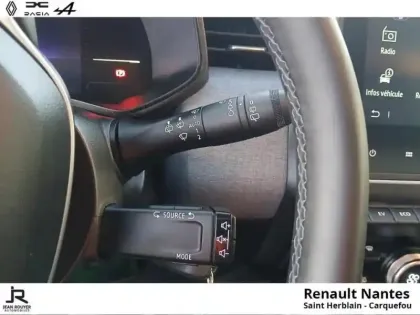 Photo 8 Renault Clio  1.6 E-Tech 145ch full hybrid Evolution