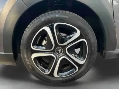 Photo 10 Citroën C3  1.2 PureTech 83ch S&S Shine