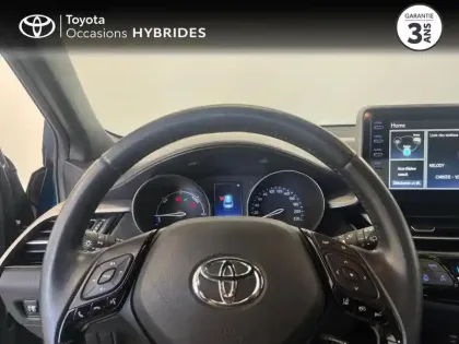 Photo 12 Toyota C-HR  1.8 Hybride 122ch Dynamic E-CVT